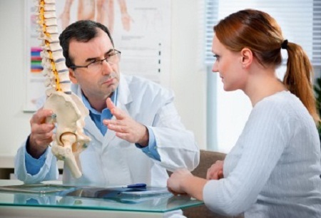 Should I Go to the Chiropractor or the Doctor? 